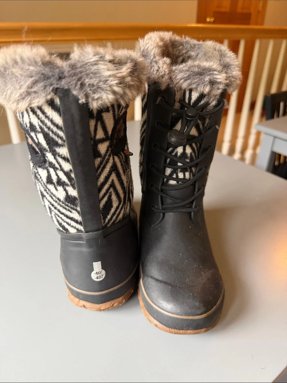 Kids Bogs Black and white Patterned Winter Boots